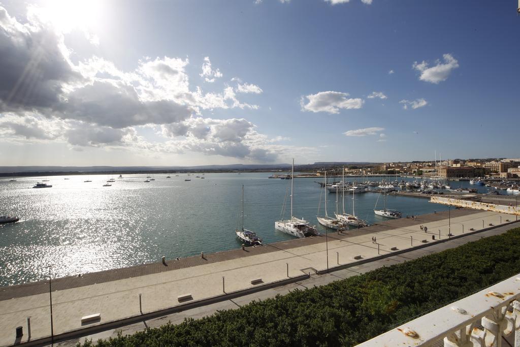 Ortigia Camere Con Vista Da Giulio B&B Syracuse Eksteriør billede