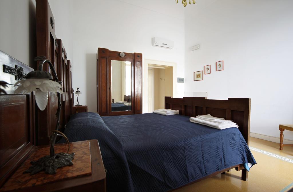 Ortigia Camere Con Vista Da Giulio B&B Syracuse Eksteriør billede