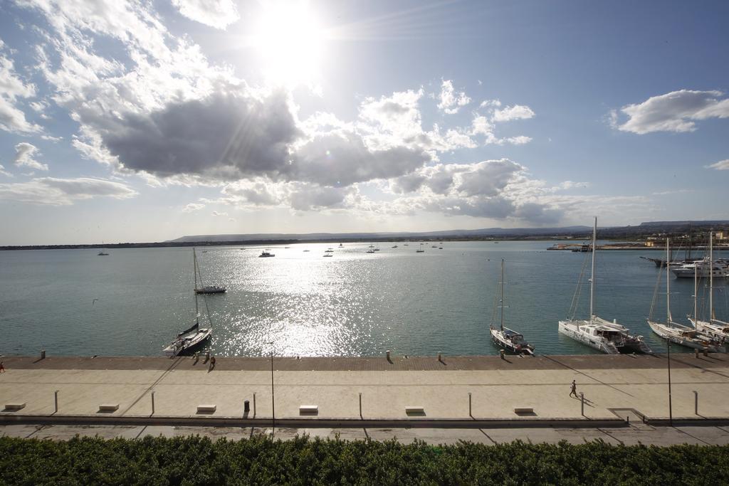 Ortigia Camere Con Vista Da Giulio B&B Syracuse Eksteriør billede