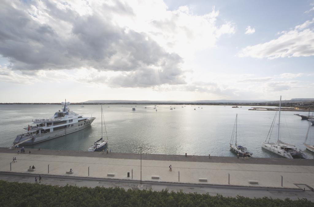 Ortigia Camere Con Vista Da Giulio B&B Syracuse Eksteriør billede