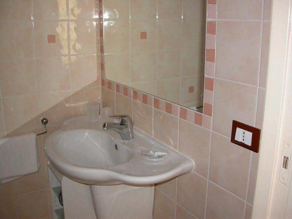 Ortigia Camere Con Vista Da Giulio B&B Syracuse Eksteriør billede