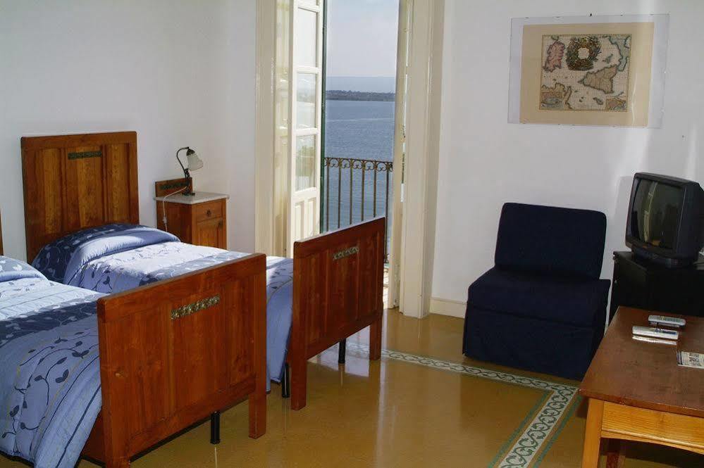 Ortigia Camere Con Vista Da Giulio B&B Syracuse Eksteriør billede